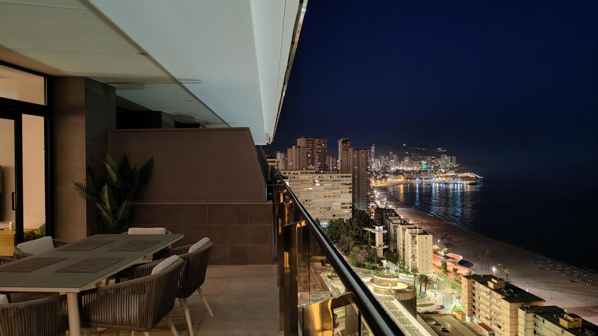 Sunset Cliffs Modern Apartment Benidorm Buitenkant foto
